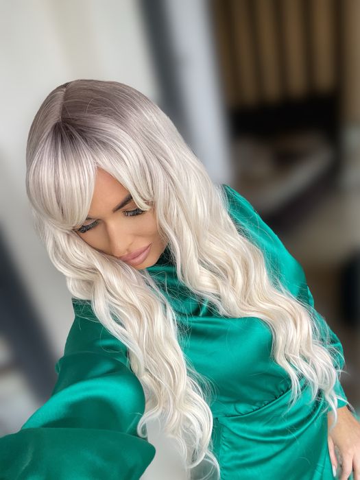 Peruca semi naturala blond deschis + spray peruci