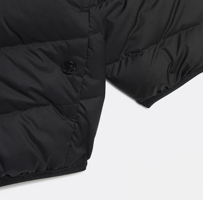 Подам adidas пуховик , размер 68