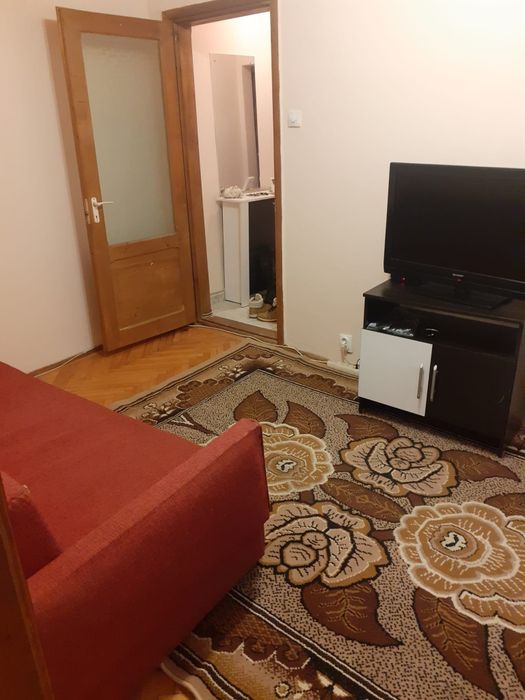 Proprietar închiriez apartament cu două camere