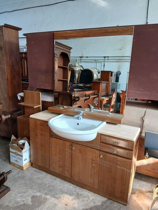 Mobilier Baie cu Blat de Marmura