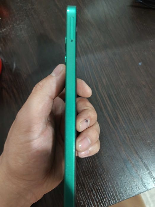 Honor x8b сотилади