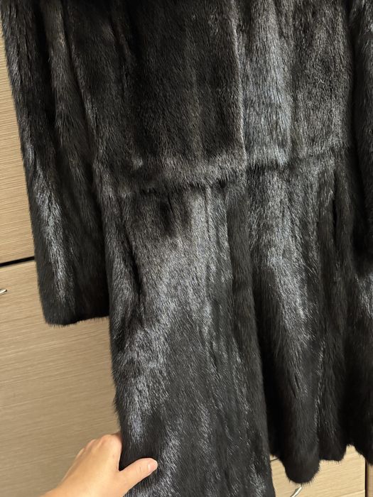 Продам норковую шубу