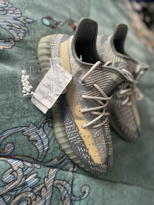 Adidas Yeezy Boost 350 V2