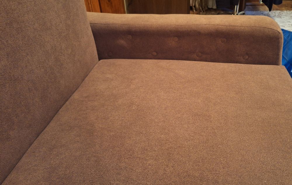 Vand canapea extensibila aproape noua,cul.ciocolatie