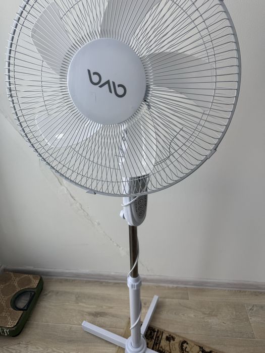 Продам напольный вентилятор