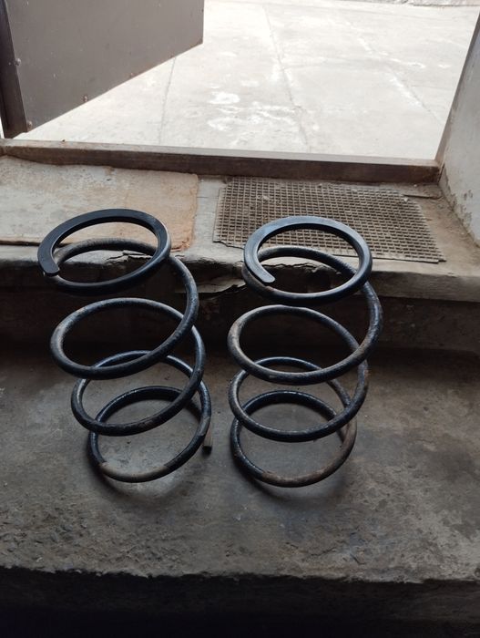 Пружина Передный