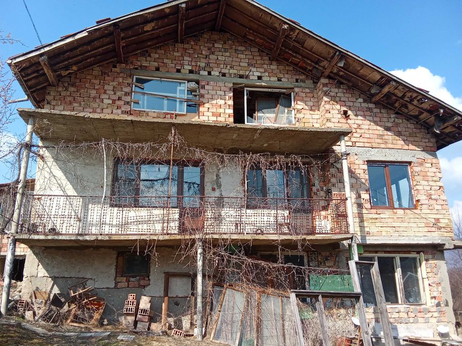 Продава се Къща в Априлци - 184 кв.м за 186 €/кв.м - Снимка #3