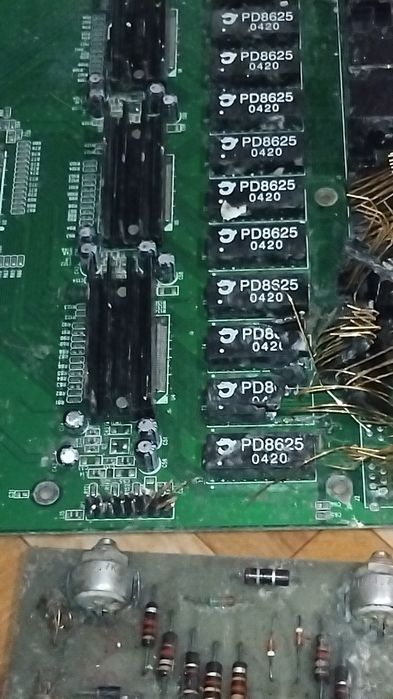 продават се за скрап електроника