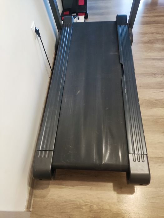 Бягаща пътека степер