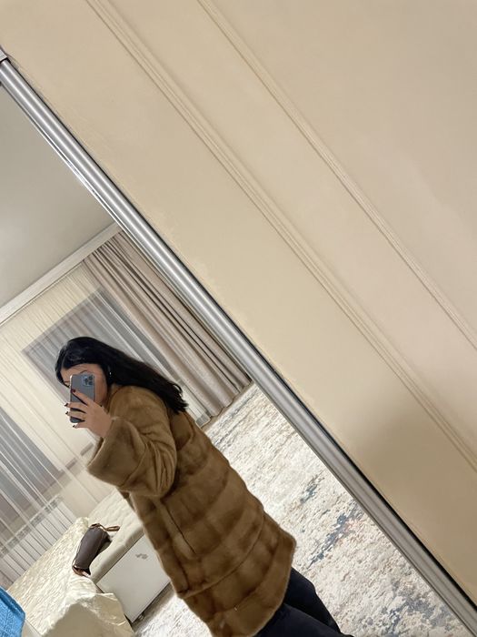 Продам норковую шубу