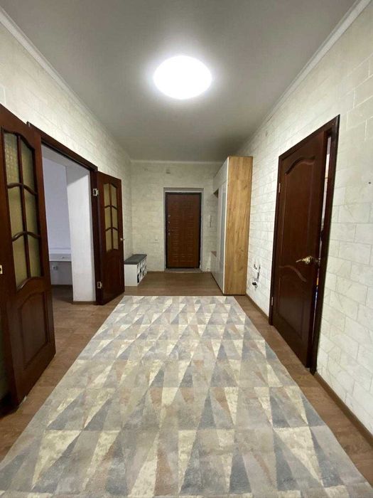 Продам 3 комнатную квартиру