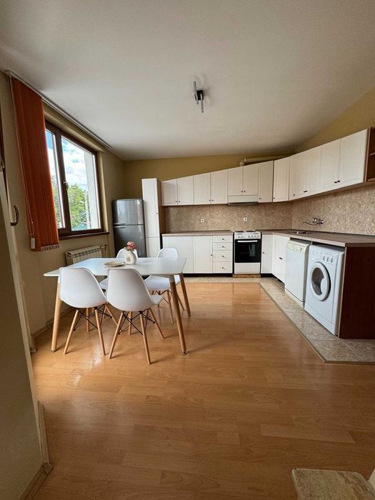 Дава се под наем Тристаен апартамент в София, Горубляне - 120 кв.м за 650 € - Снимка #2