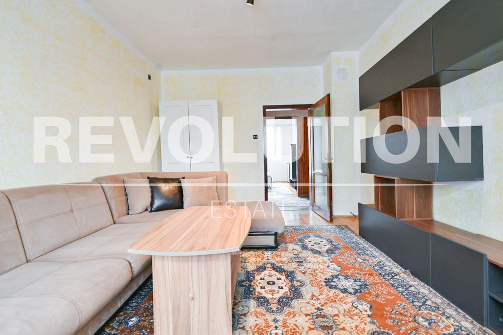 Двустаен апартамент в ж.к. Борово.