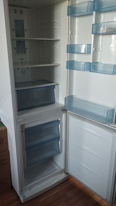 Продам холодильник