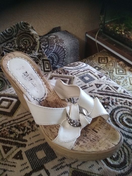 Обувь, женская обувь