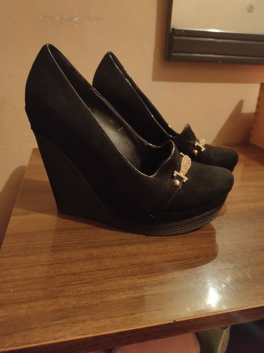 Продам обувь на платформе и каблуке