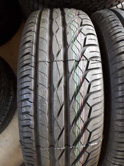 2 Нови летни гуми R17 215/60 Uniroyal RainExpert 3 SUV  96V с борд