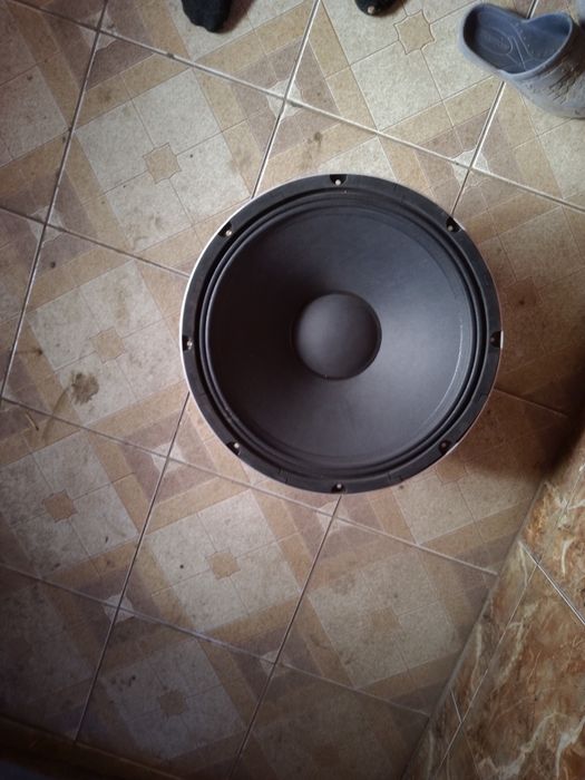 Difuzoare 18 blues tech 18hn rcf dynacord noi