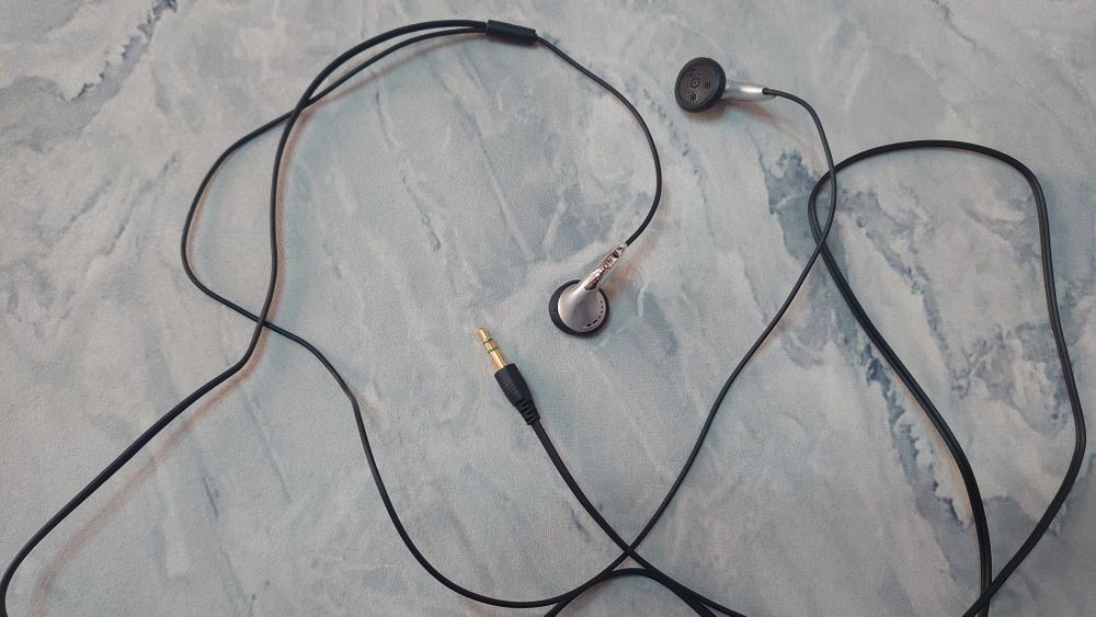 Наушники Sony mdr-e838 Корея.