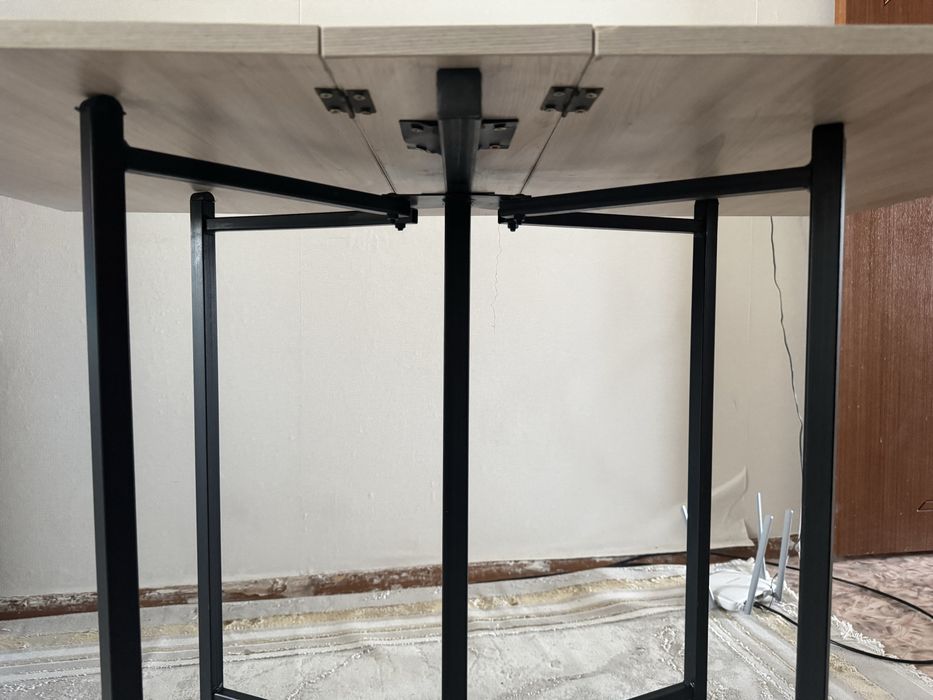 Раскрывающийся стол трансформер