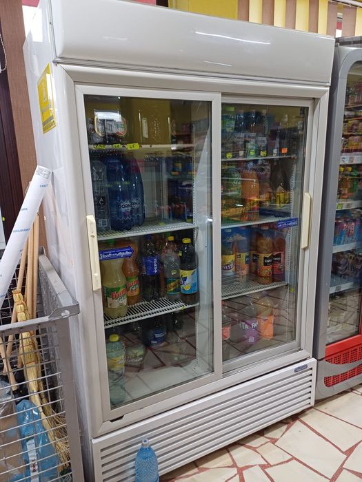 Vitrina frigorifica - stare foarte buna