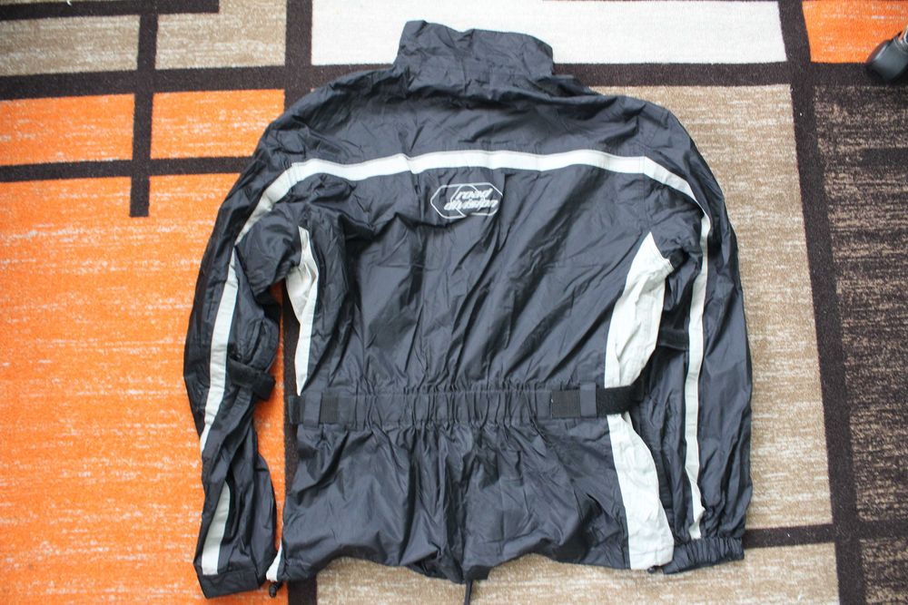 Дъждобран от 2 части