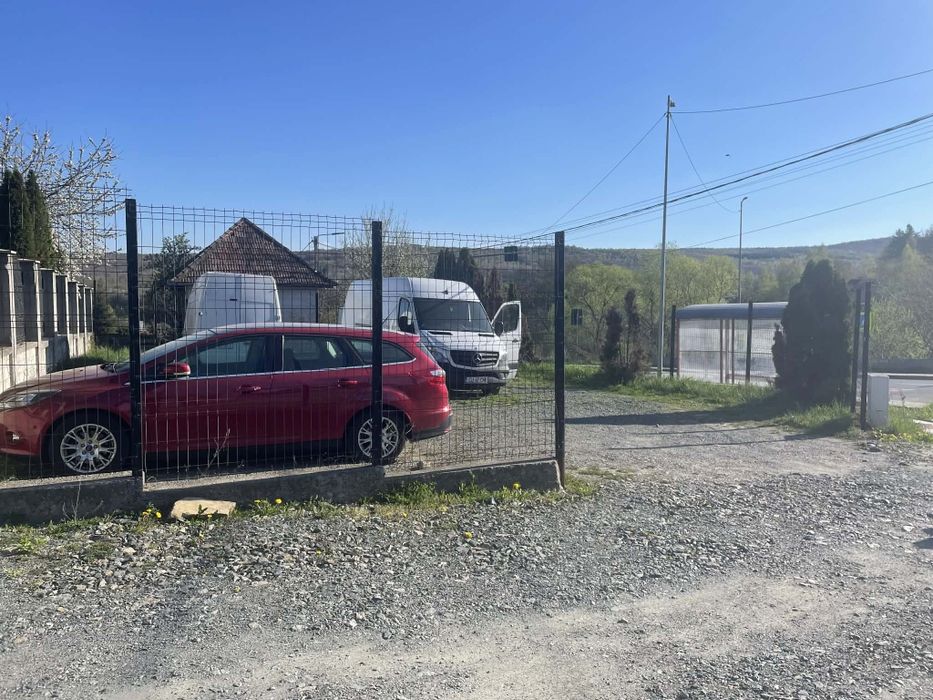 Închiriez garaj / spatiu de depozitare