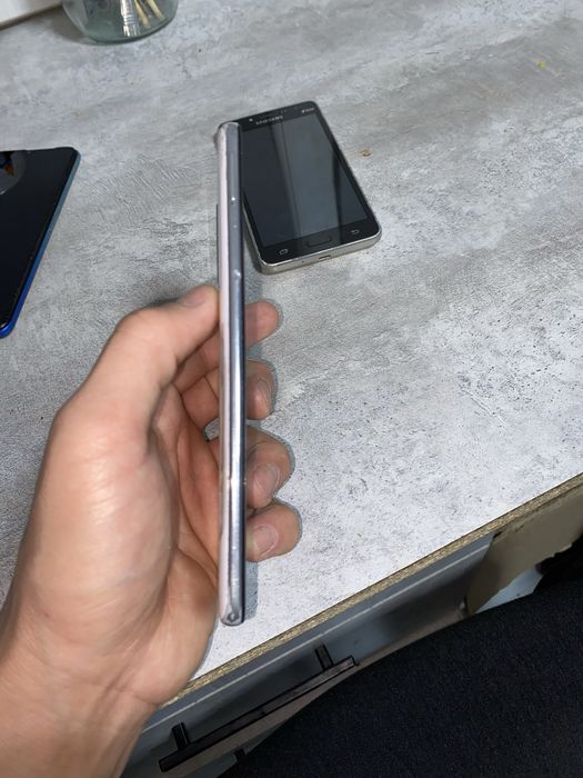 Продам телефоны все в рабочем состаяния