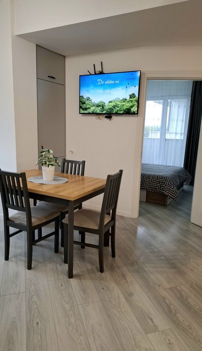 De inchiriat apartament 3 camere Radauti centru
