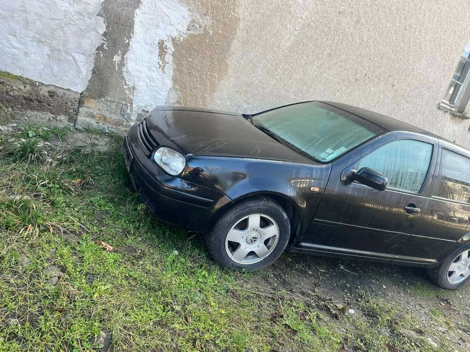 Голф 1.8 цял за части