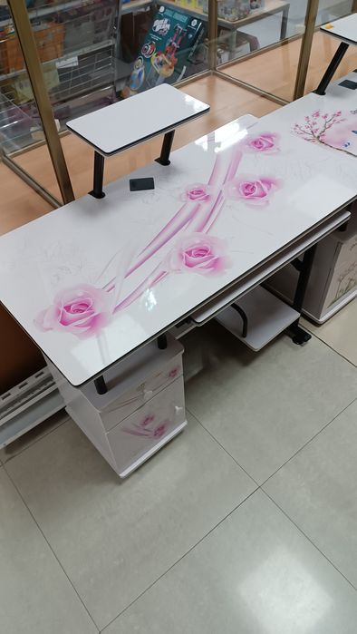 Компьютерный стол новый