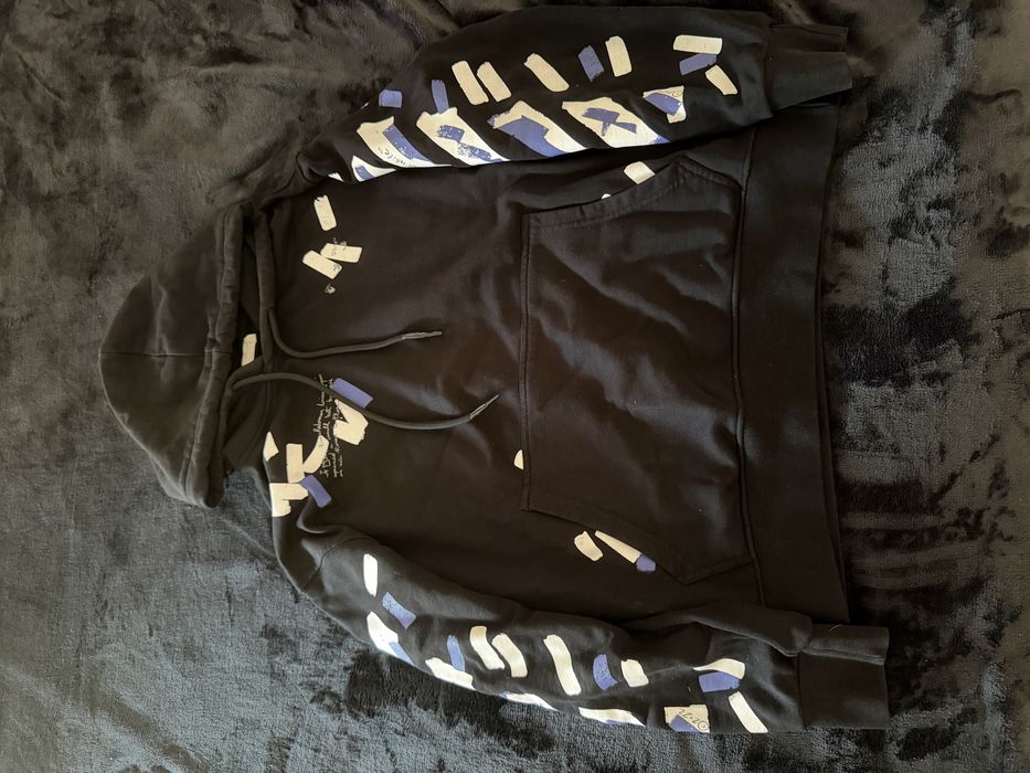 Off-white суичър