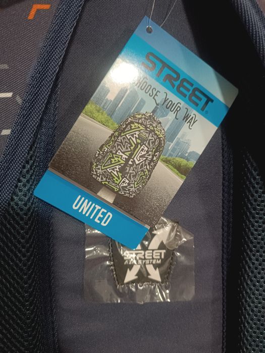 Чисто нова раница Street