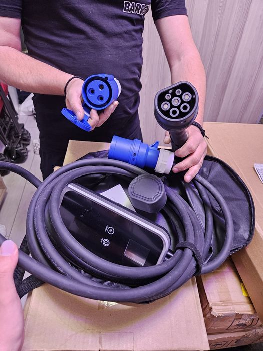 Stație portabilă EVSE Type2 (max. 32A, mono fază, 7,4kW) + Geantă încă