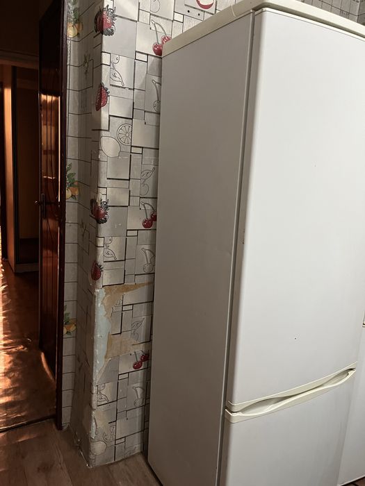 Холодильник сатылады