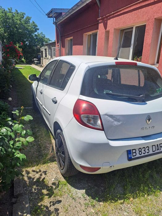 RENAULT Clio 2011 — imagine 4