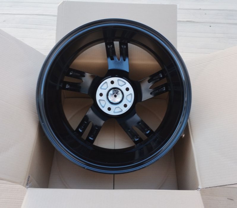 Jante 18 Volvo XC40 XC60 XC70 XC90 C30 C70 S60 S80 S90