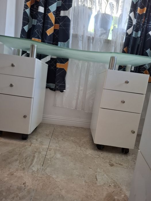 Masă profesională pentru manichiură – 120 x 45 cm