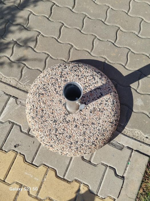 Стойка за чадър бетонна