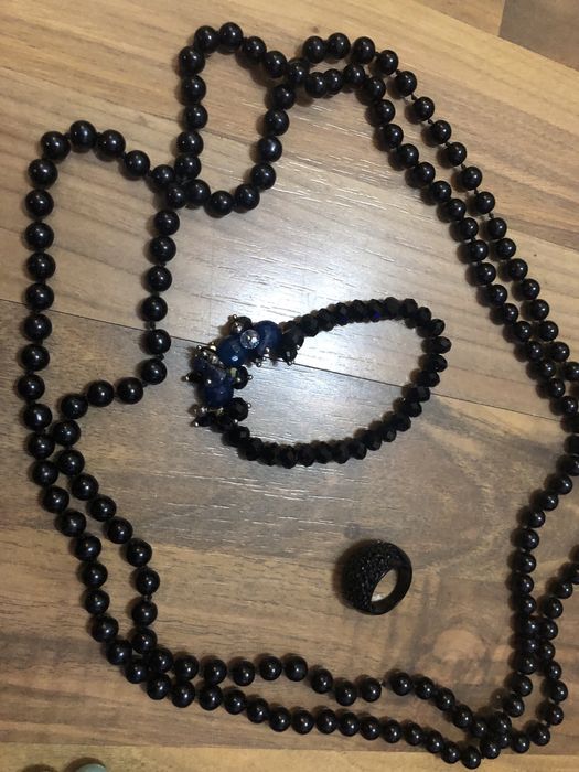 Бижута AVON всички за 30 лв