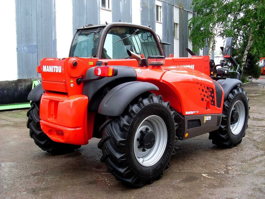 Телескопический погрузчик Manitou MT 732