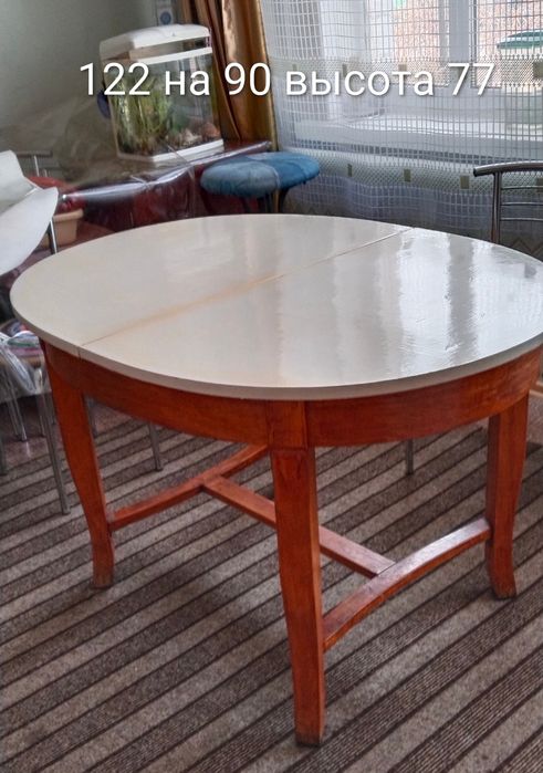 Продам стол винтажный