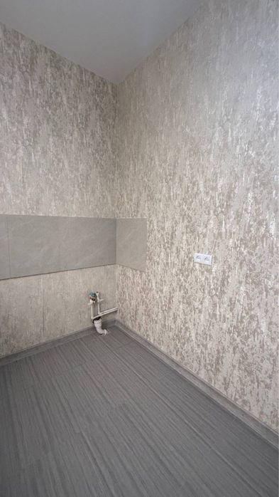 ШРуставели.  2комн/ Сталинка.  3этаж с ремонтом