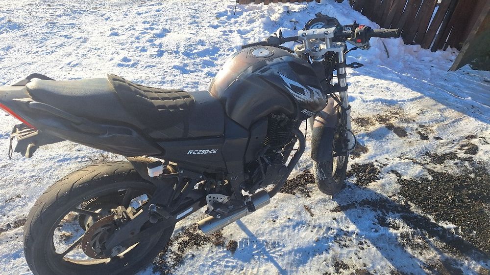 Продам мотоцикл  .