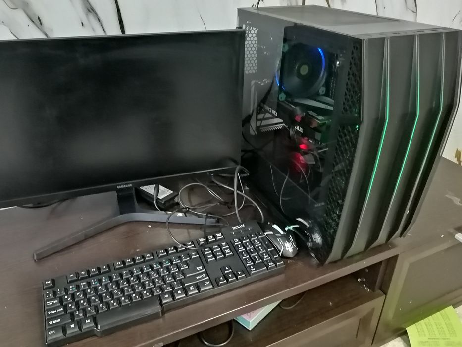 Компьютер срочно продам