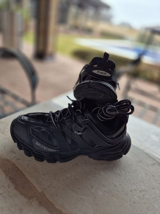 Balenciaga track