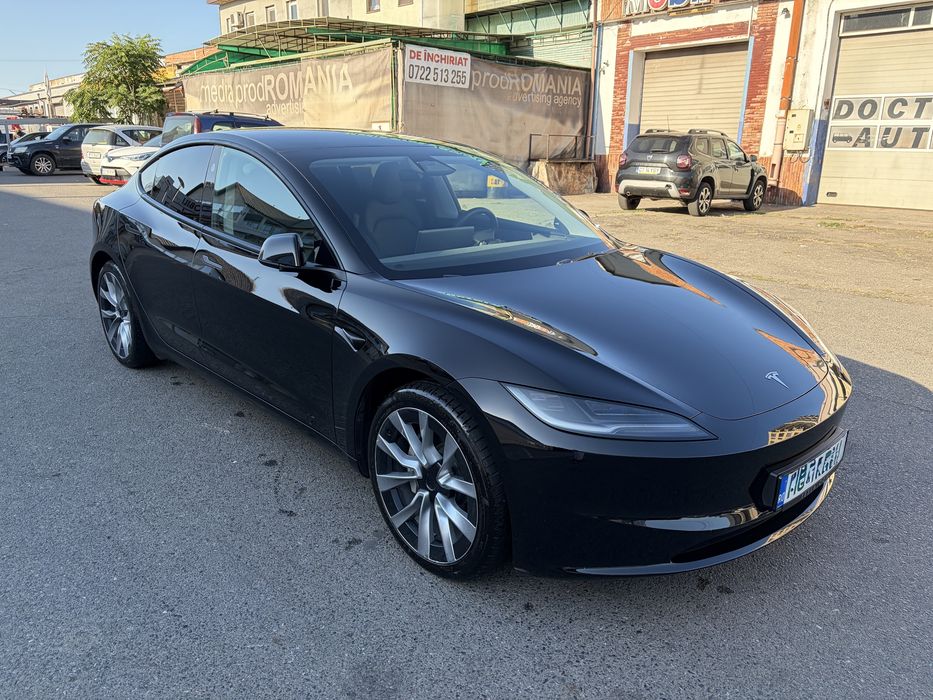 Tesla Model 3 Tesla Model 3 Highland RWD Premium