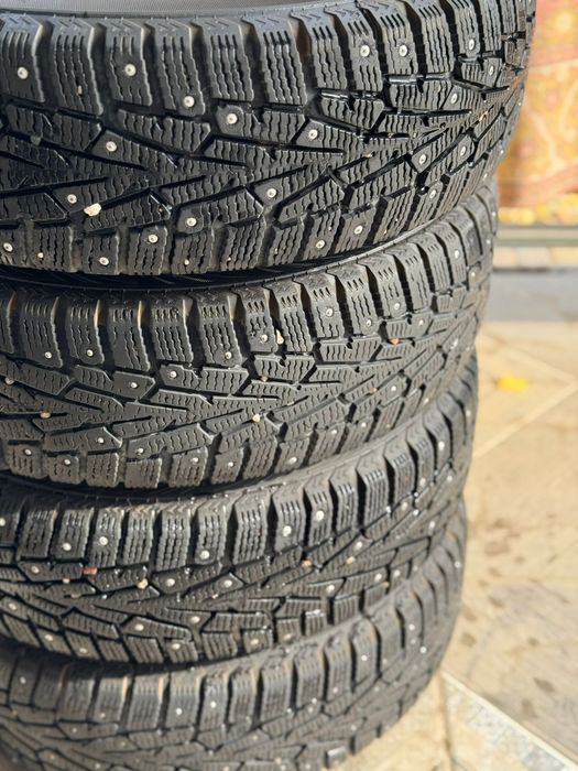 Продам диски с зимней резиной на Ваз