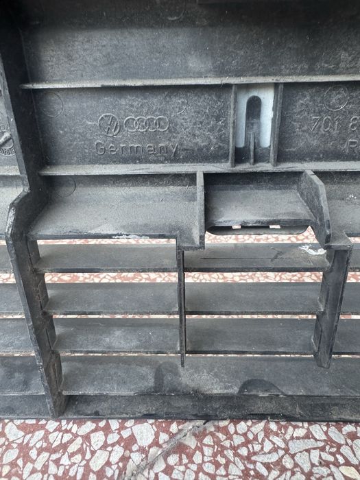 Оригинална решетка маска VW Transporter T4