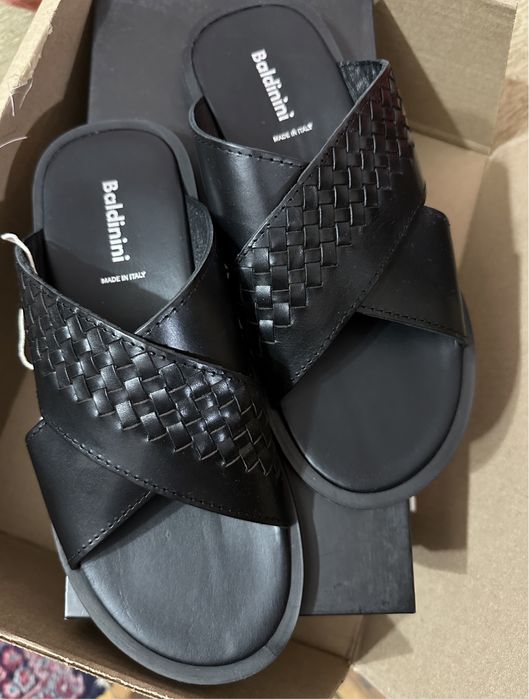 Baldinini кожаные сандалии Италия